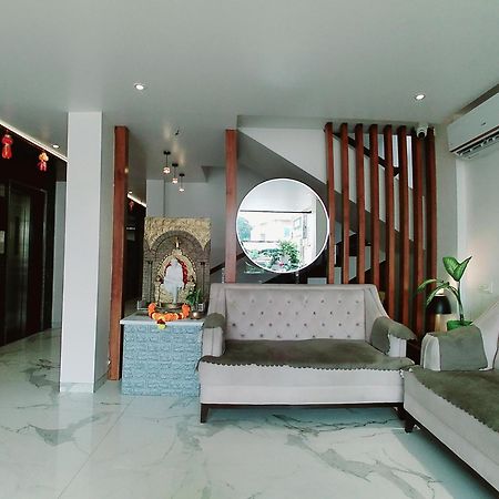 Hotel Sai Pratik, Newly Built Up, Complimentary Shuttle To The Temple Shirdi Eksteriør billede