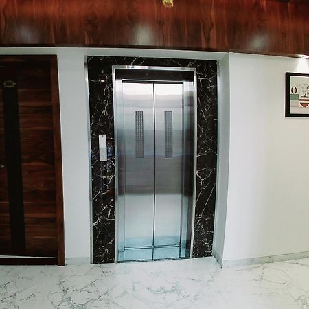 Hotel Sai Pratik, Newly Built Up, Complimentary Shuttle To The Temple Shirdi Eksteriør billede